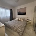 New 2 Bedrooms Gold Flat At Canteras With Balcony And Free Parking 아파트 라스팔마스