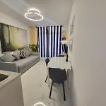 New 2 Bedrooms Gold Flat At Canteras With Balcony And Free Parking 아파트 라스팔마스