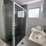 New 2 Bedrooms Gold Flat At Canteras With Balcony And Free Parking 라스팔마스