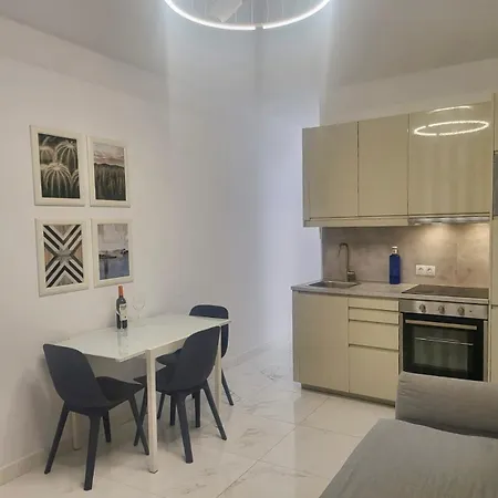 New 2 Bedrooms Gold Flat At Canteras With Balcony And Free Parking 아파트