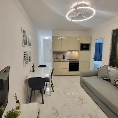 New 2 Bedrooms Gold Flat At Canteras With Balcony And Free Parking * Las Palmas de Gran Canaria
